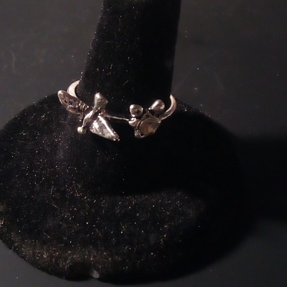 ❤️3/$10❤️NIP - Silver Tone Hollow Style New Design Ring - 7.25 - Picture 1 of 5